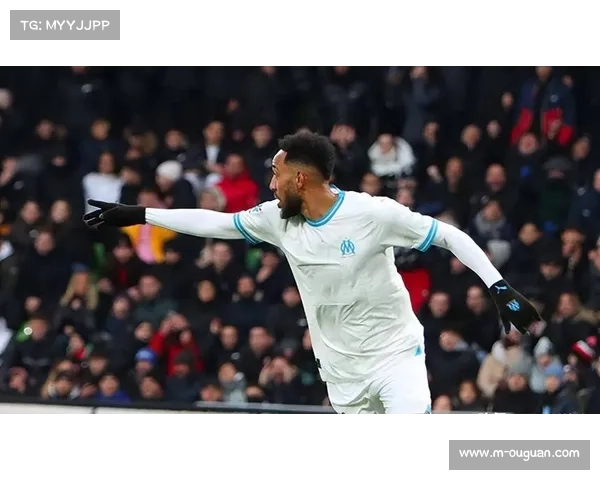 法甲争冠格局重构：朗斯、巴黎、马赛、里尔四队积分差距仅8分