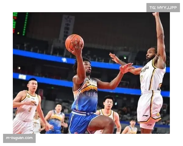 新疆签下塞缪尔·门内加，补强锋线冲击季后赛